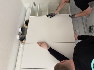 Grannarna blev ventilationsentreprenörer