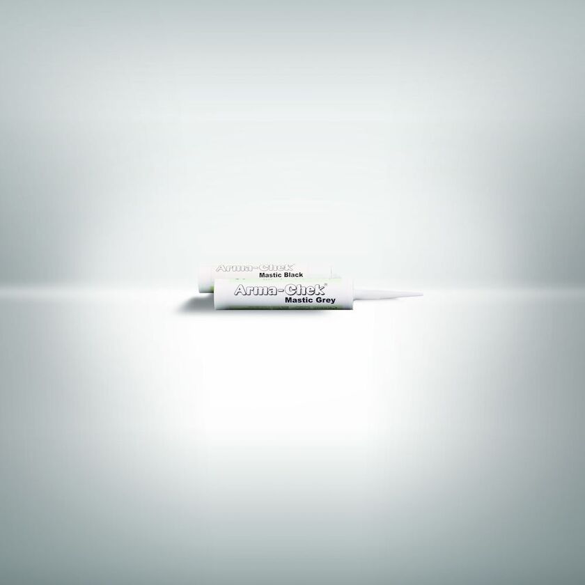 TÄTNINGSMASSA ARMA-CHEK D SVART 290 ML