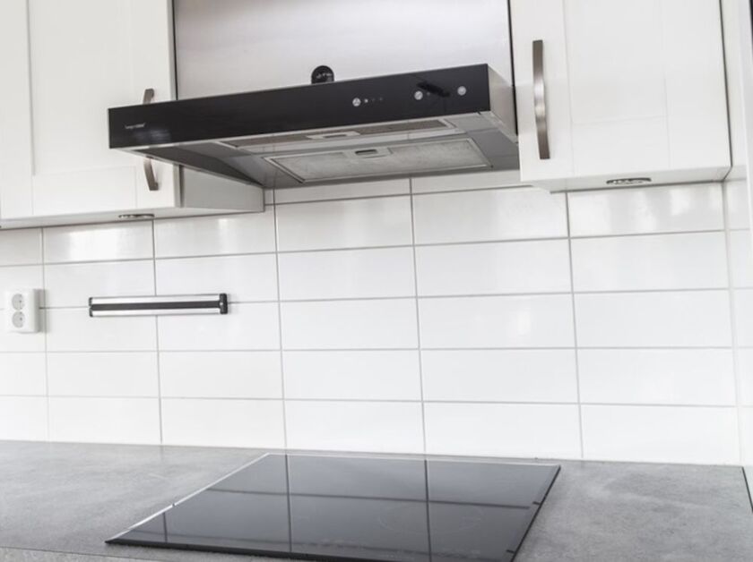 SPISKÅPA JAZZ SMART R2 R3 MITTANSLUTNING RF 60 CM