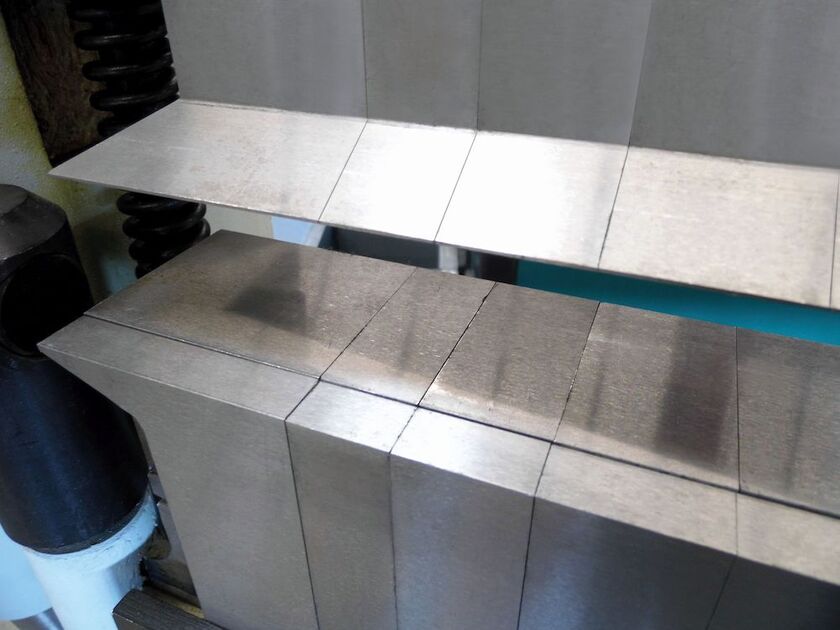 KANTMASKIN MED SEGMENTSKENA NOVIPRO 1270 MM