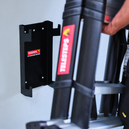 VÄGGFÄSTE COMBI TELESTEPS